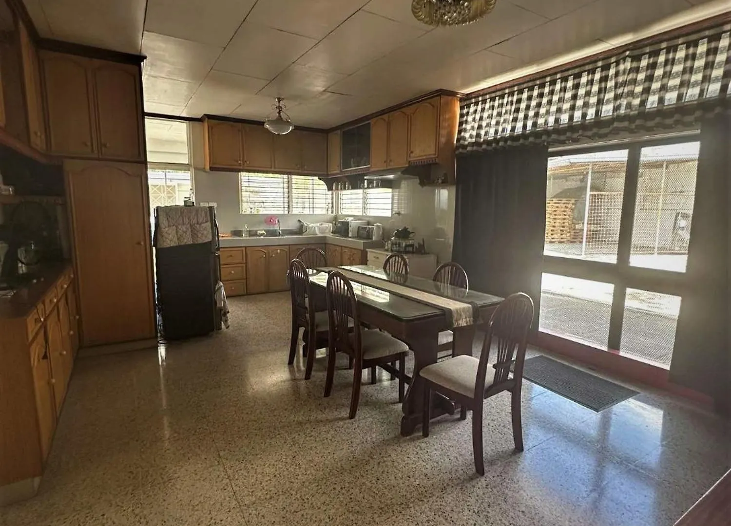 Davao City Spacious House With Wide Parking Area And Lawn At Damosa Lanang הפיליפינים