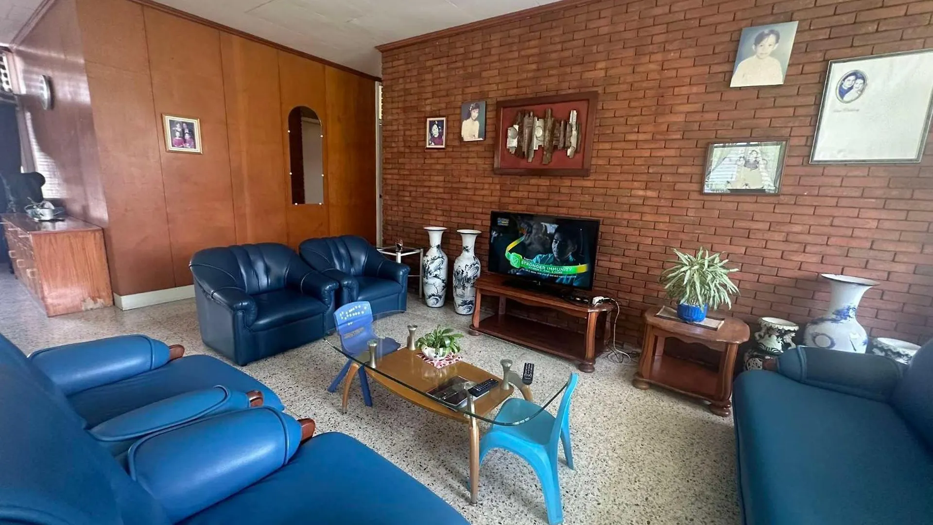 Davao City Spacious House With Wide Parking Area And Lawn At Damosa Lanang