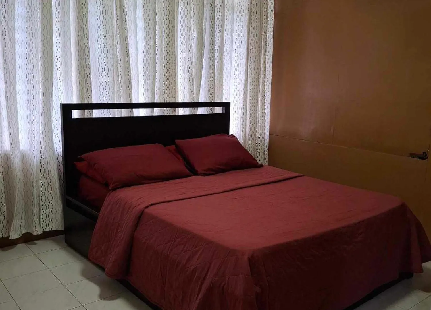 Davao City Spacious House With Wide Parking Area And Lawn At Damosa Lanang בית נופש